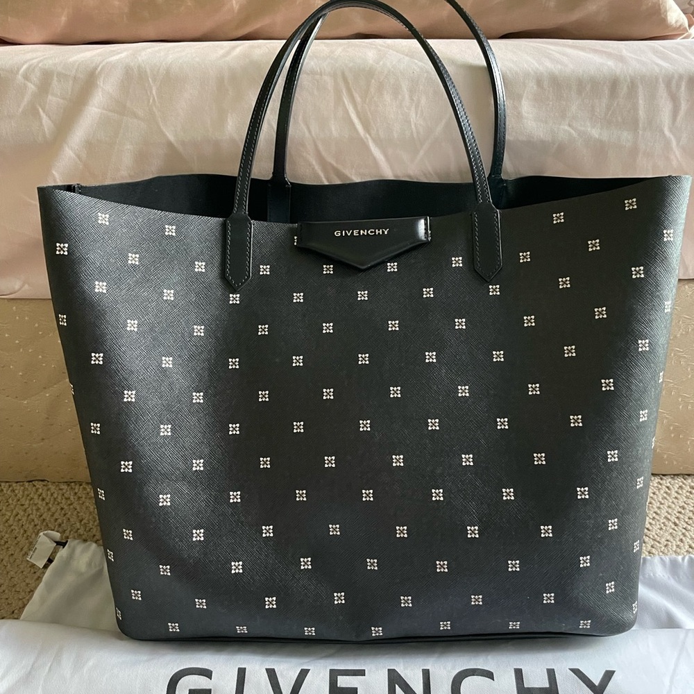 Large Givenchy Antigona Tote Bag